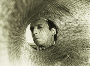 Oiticica_Portrait_1979_IvanCardoso